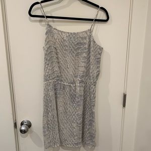 Parker Snakeskin Silver/Gray Mini Dress Size L